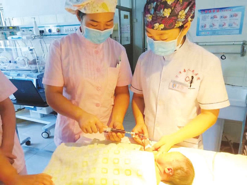 尖扎县妇婴监护型护送